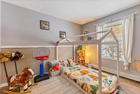 69 Switzerland Road Lewiston ME 04240