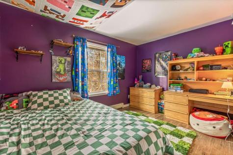 69 Switzerland Road Lewiston ME 04240