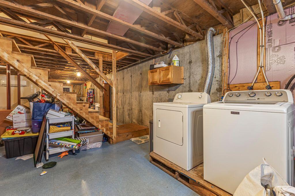 69 Switzerland Road Lewiston ME 04240