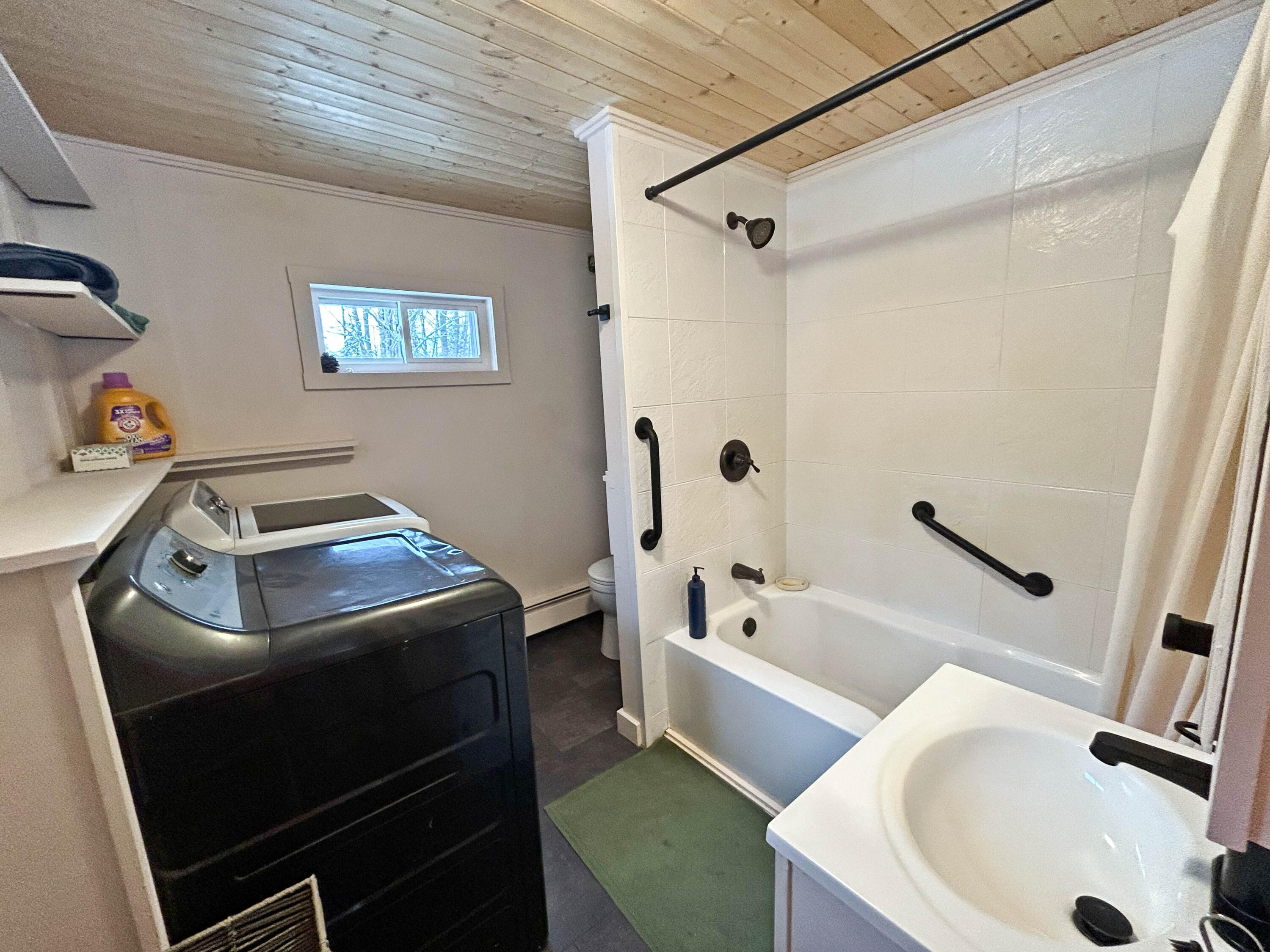 4551 Bennoch Road Alton ME 04468