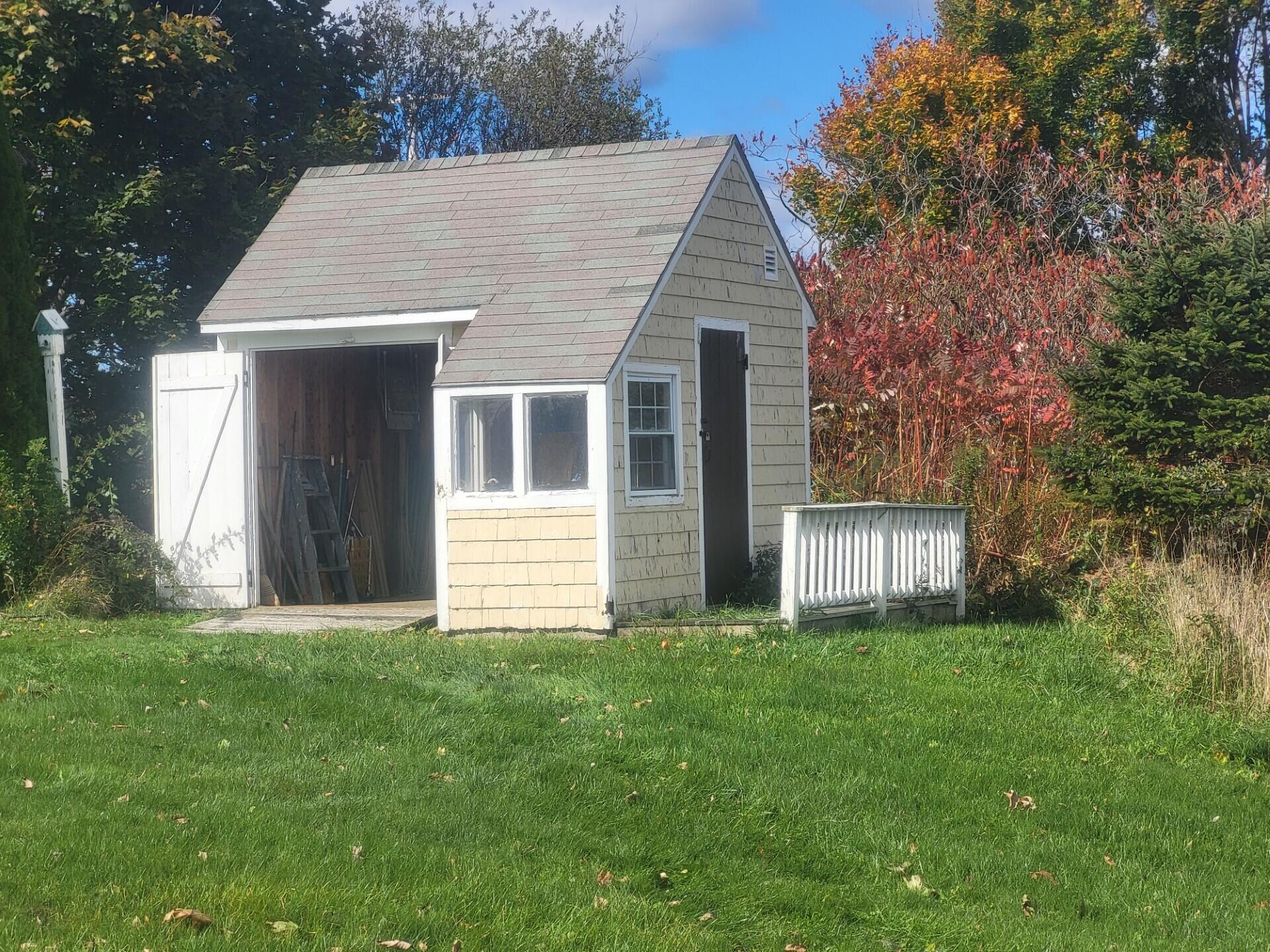 715 River Road Cushing ME 04563