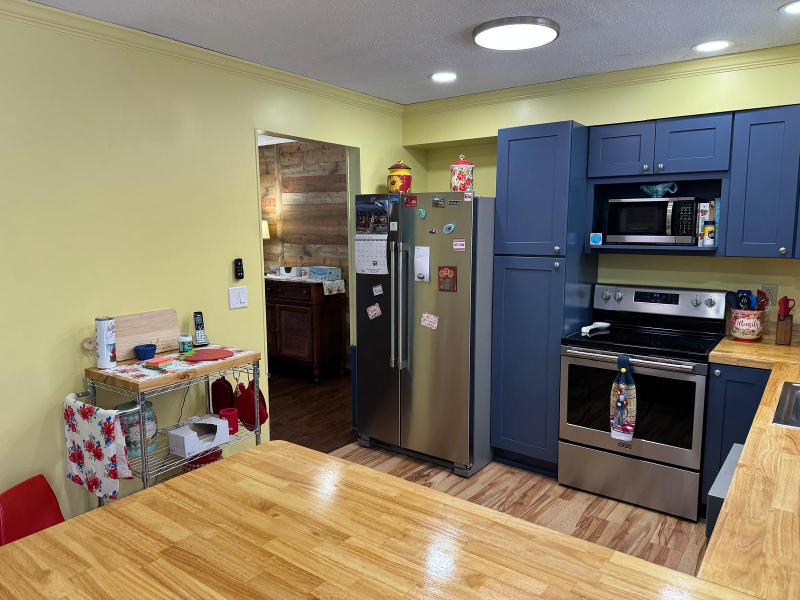 40 Fords Lane Mapleton ME 04757