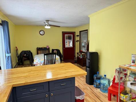 40 Fords Lane Mapleton ME 04757