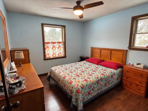 40 Fords Lane Mapleton ME 04757