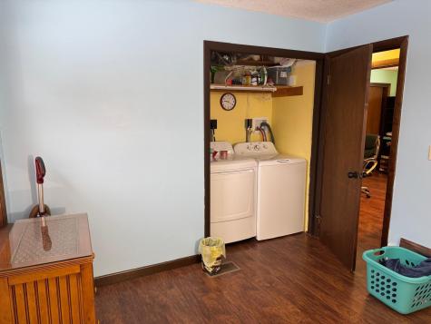 40 Fords Lane Mapleton ME 04757