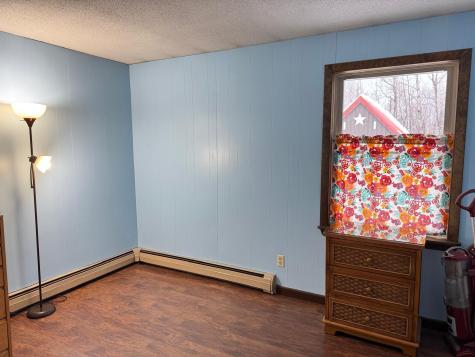 40 Fords Lane Mapleton ME 04757