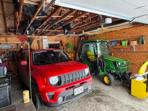 40 Fords Lane Mapleton ME 04757