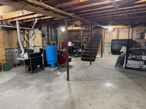 40 Fords Lane Mapleton ME 04757