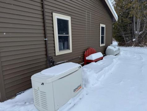 40 Fords Lane Mapleton ME 04757