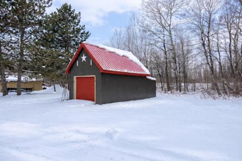 40 Fords Lane Mapleton ME 04757