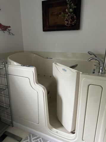 386 Blackwoods Road Franklin ME 04634