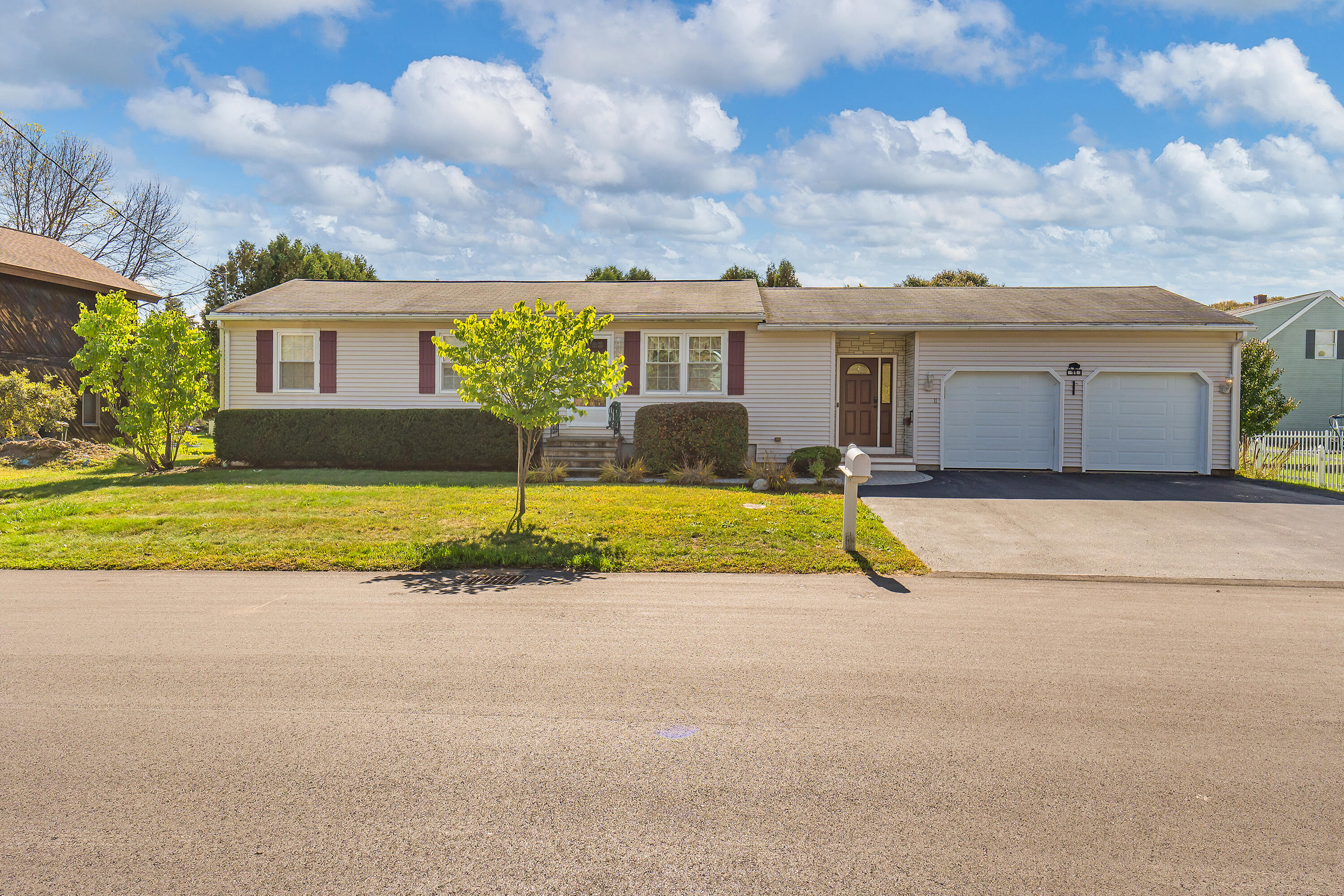 11 Ann Street Lewiston ME 04240