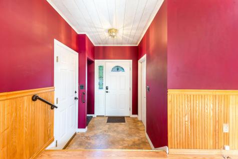 11 Ann Street Lewiston ME 04240