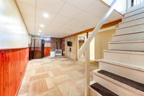 11 Ann Street Lewiston ME 04240