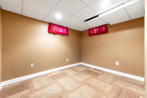 11 Ann Street Lewiston ME 04240