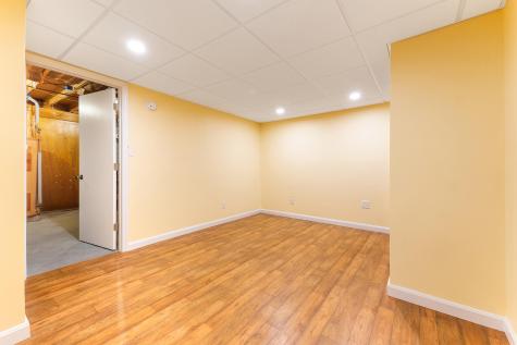 11 Ann Street Lewiston ME 04240