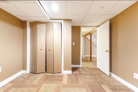 11 Ann Street Lewiston ME 04240