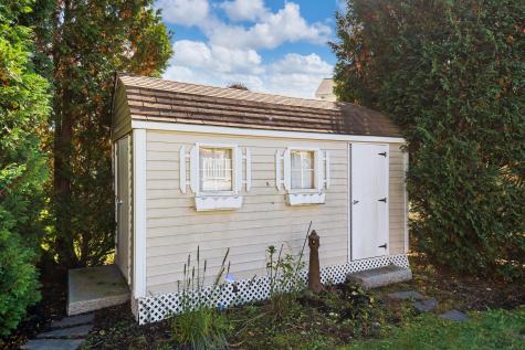 11 Ann Street Lewiston ME 04240