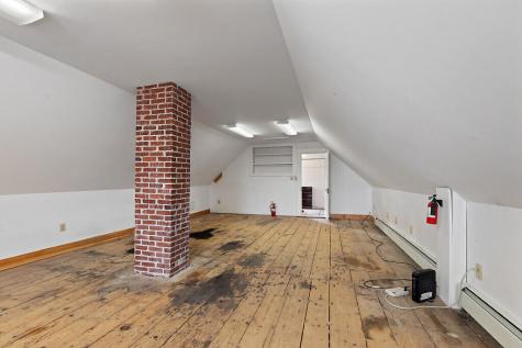 903 Western Avenue Manchester ME 04351