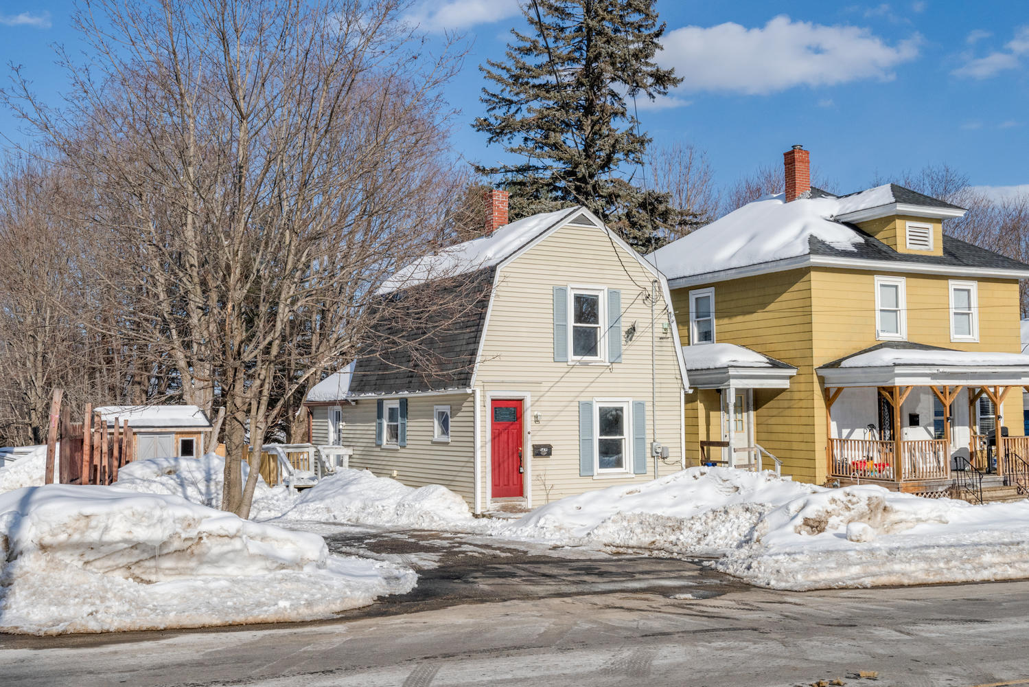 129 Lake Street Auburn ME 04210