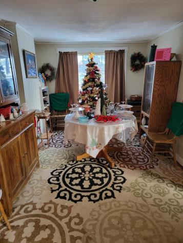 16 Downes Street Calais ME 04619