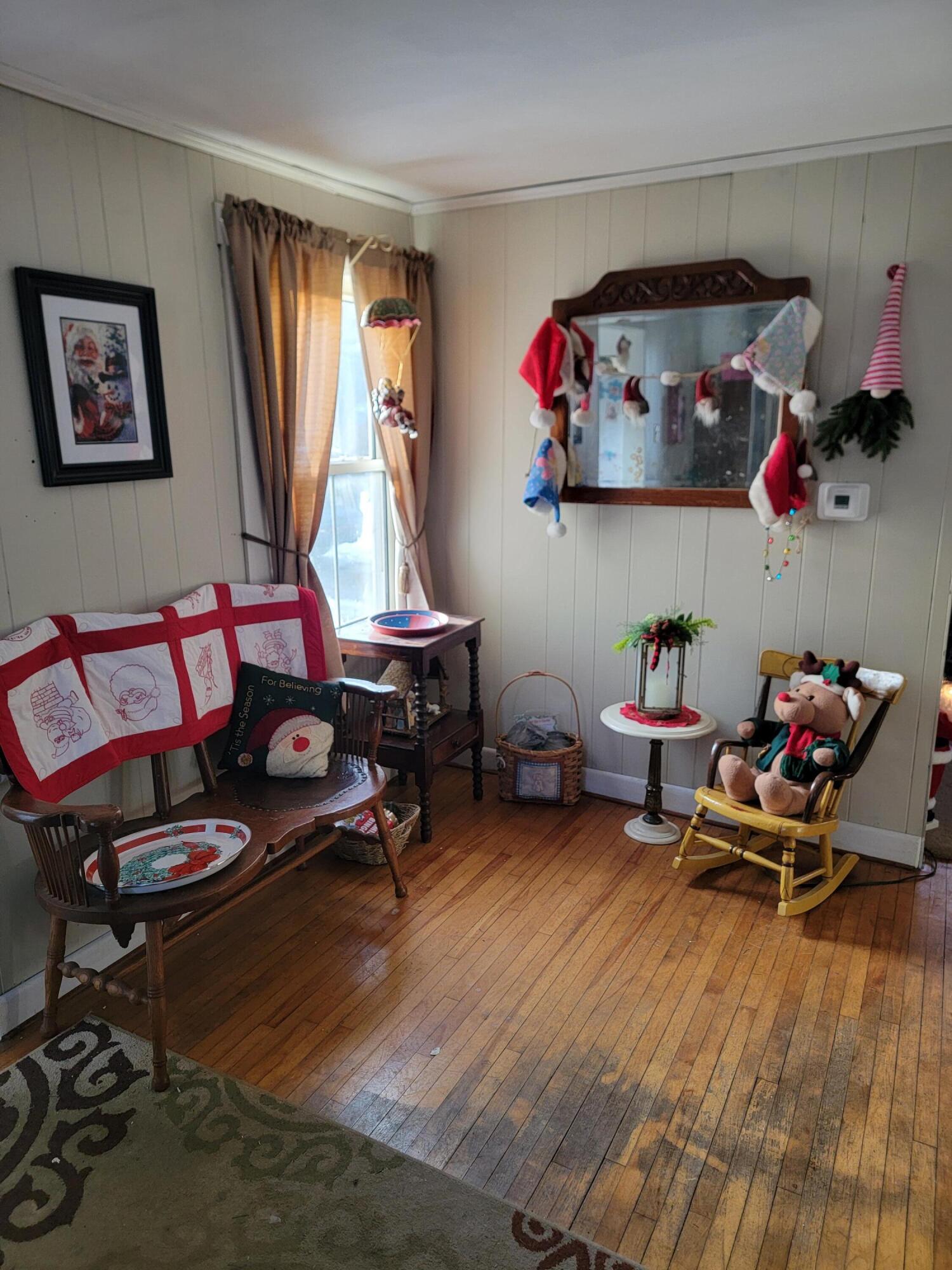 16 Downes Street Calais ME 04619