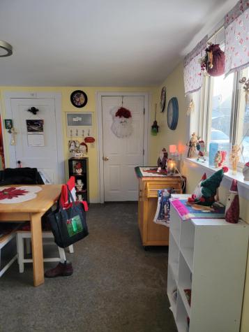 16 Downes Street Calais ME 04619