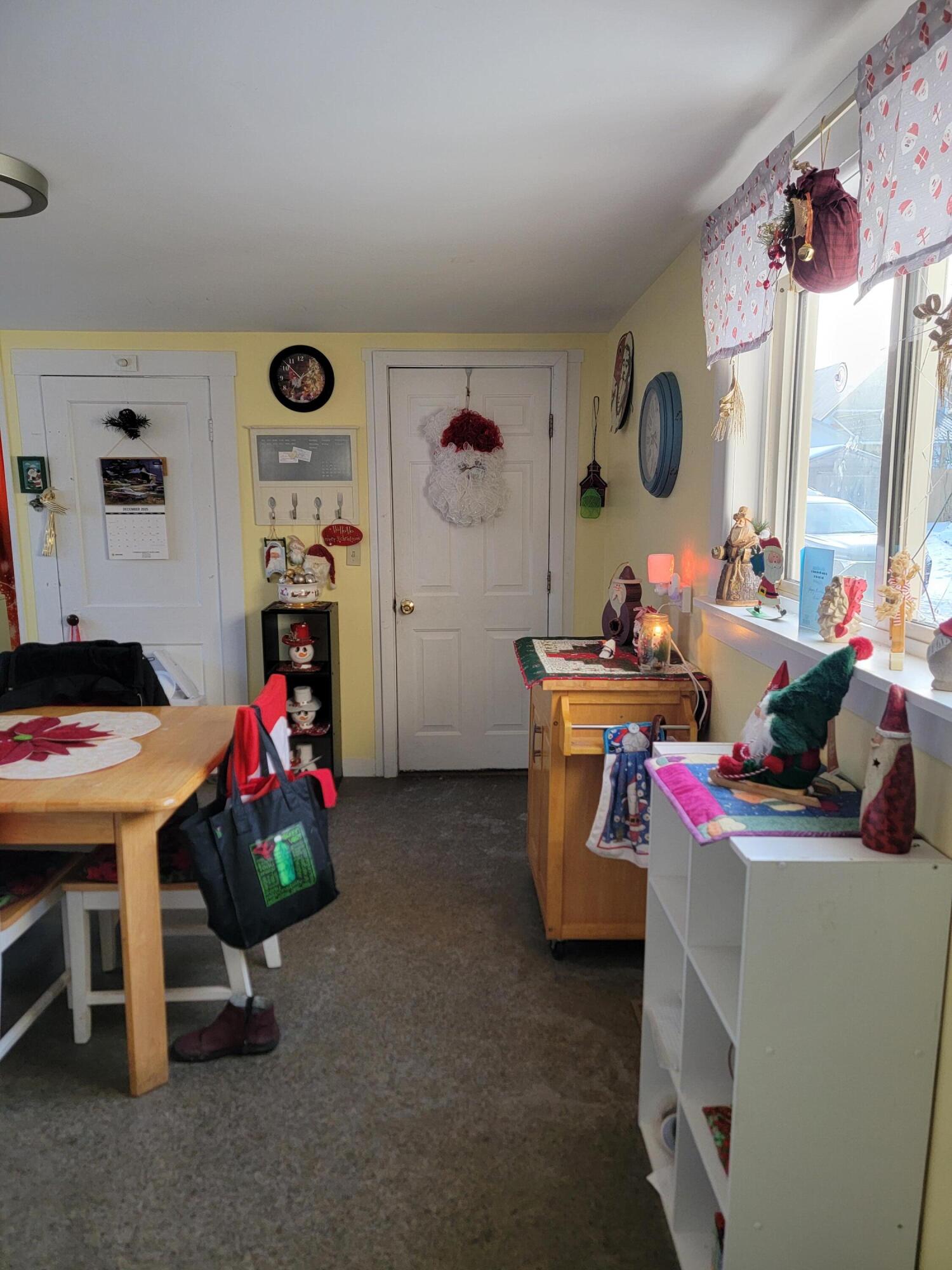 16 Downes Street Calais ME 04619