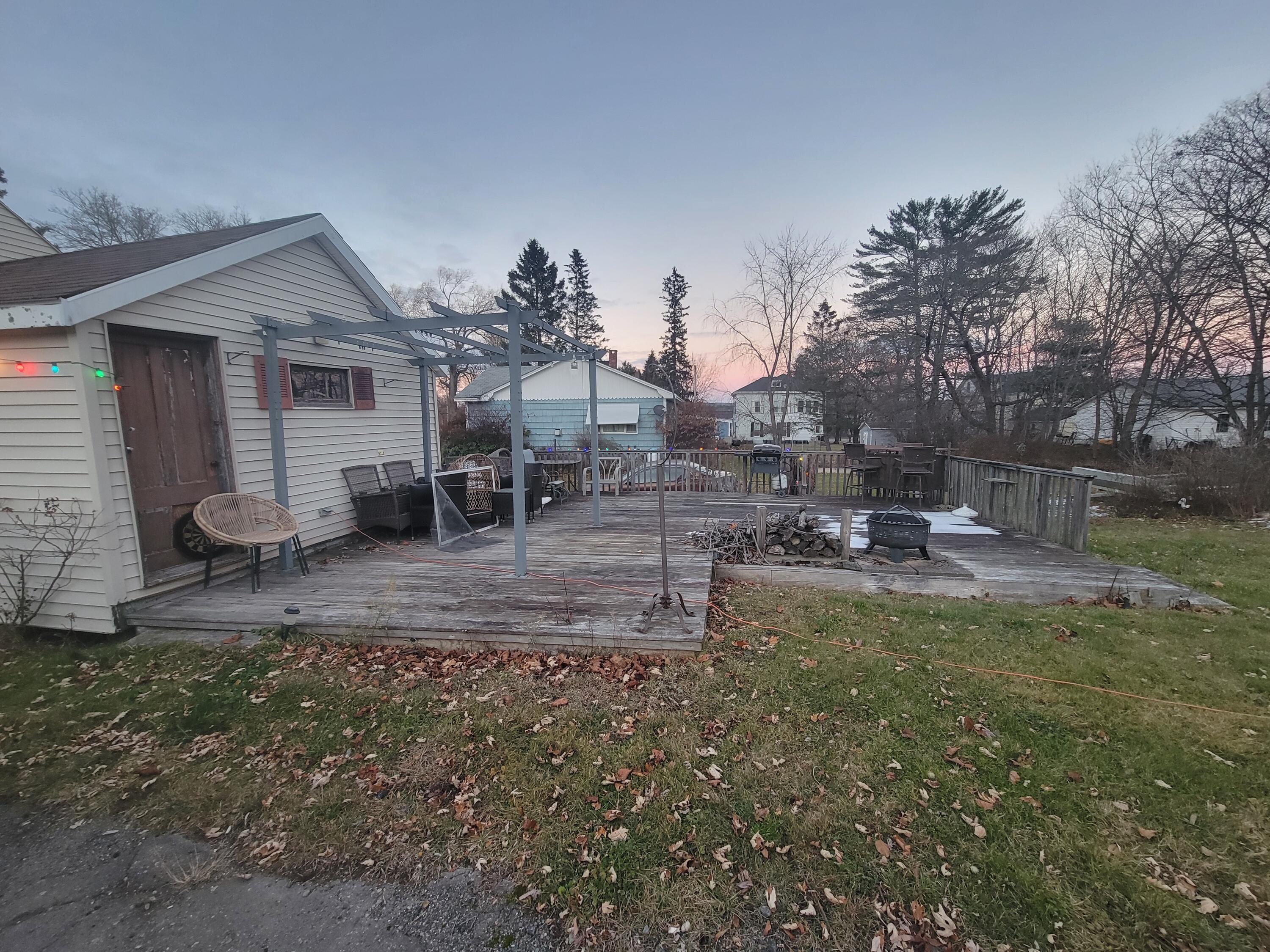 16 Downes Street Calais ME 04619