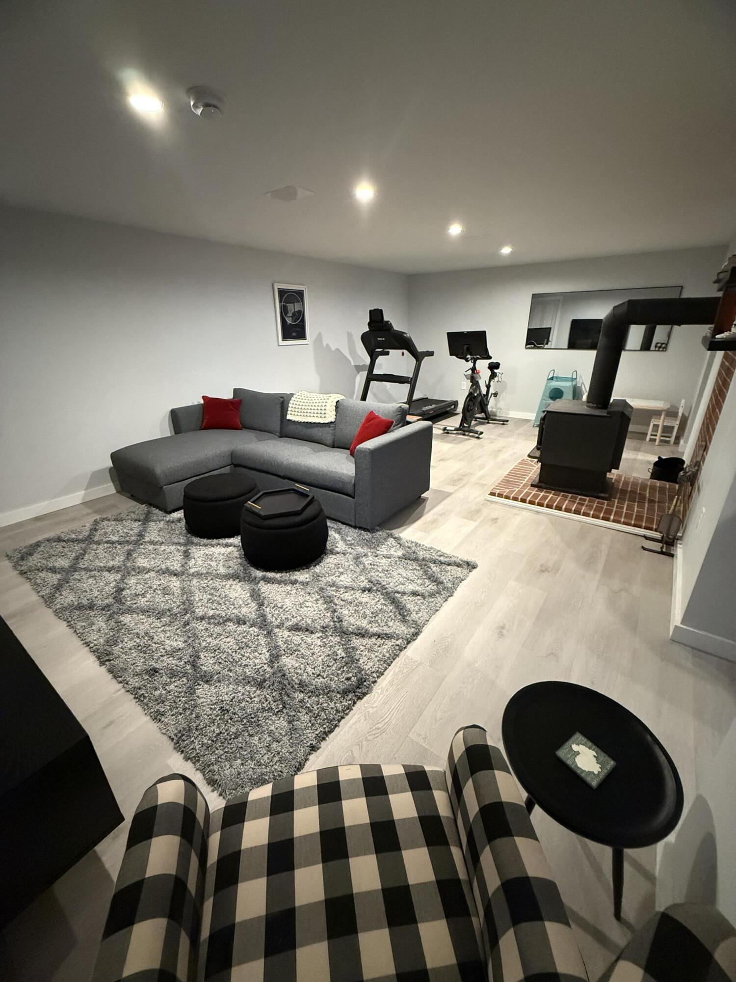 634 Pleasant Street Blue Hill ME 04614