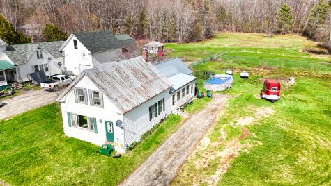 131 Commercial Street Hartland ME 04943