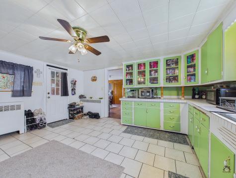 131 Commercial Street Hartland ME 04943