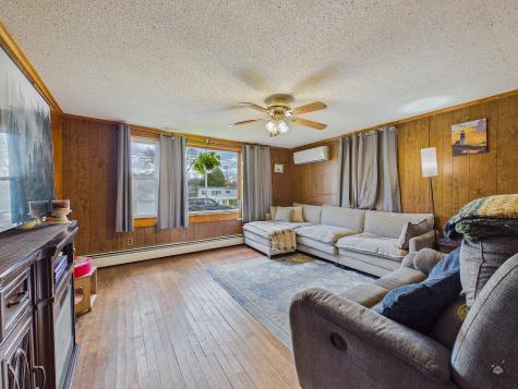 131 Commercial Street Hartland ME 04943