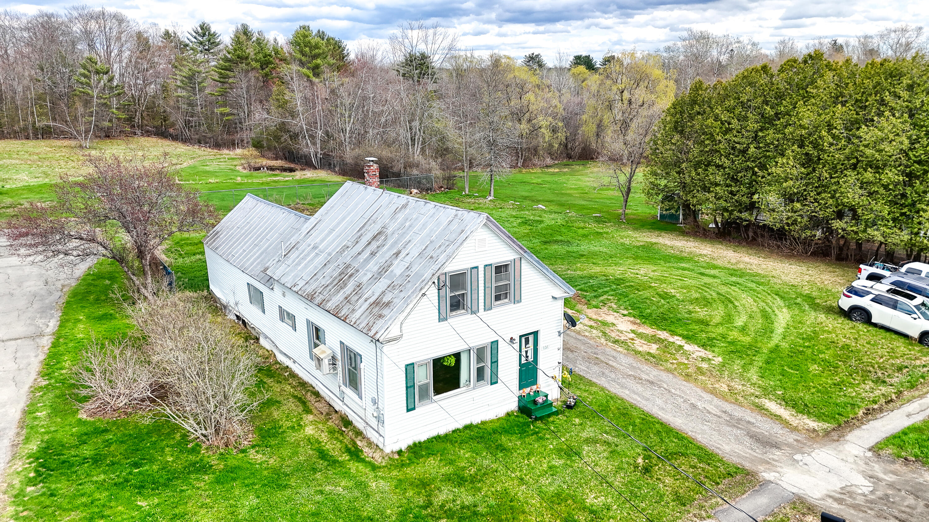 131 Commercial Street Hartland ME 04943