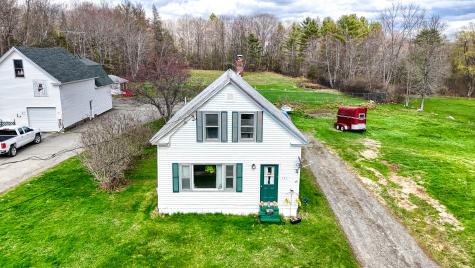 131 Commercial Street Hartland ME 04943