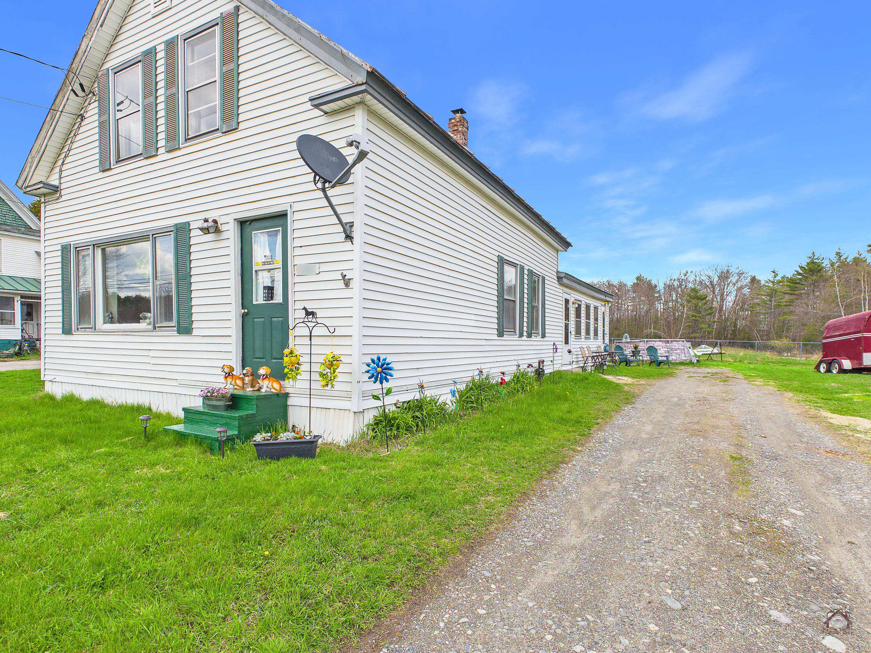 131 Commercial Street Hartland ME 04943