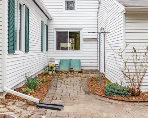 30 Westwood Drive Orono ME 04473