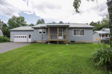 31 Spring Street East Millinocket ME 04430