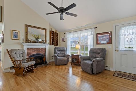 4 Chantelle Way Saco ME 04072