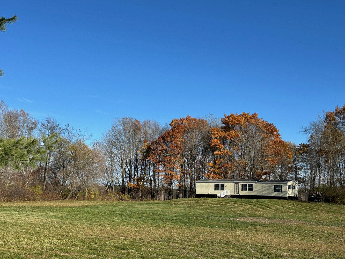 734 Main Street Clinton ME 04927