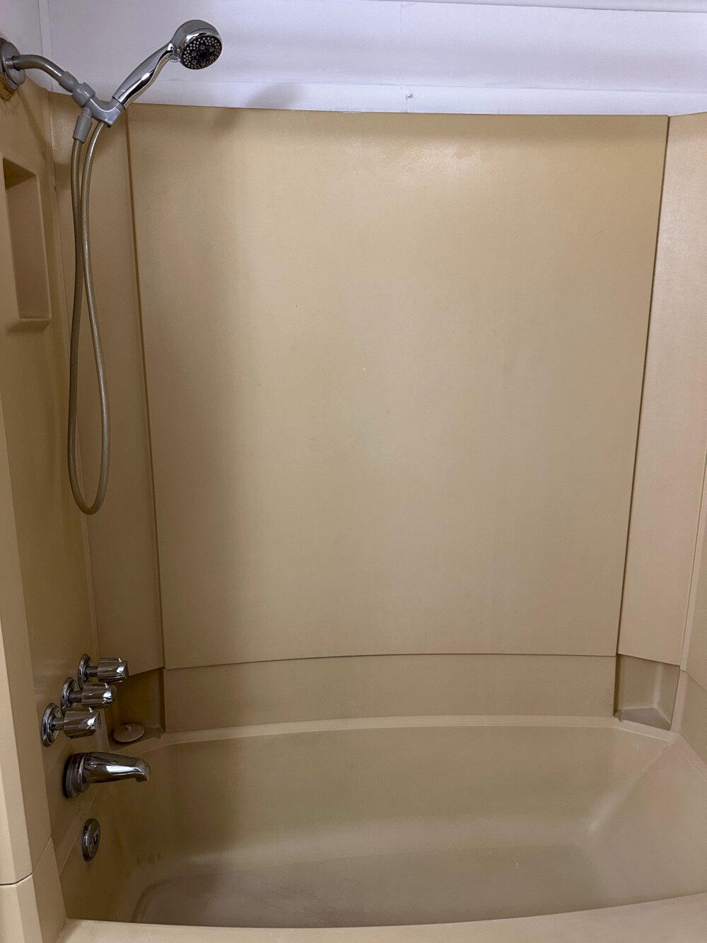 734 Main Street Clinton ME 04927