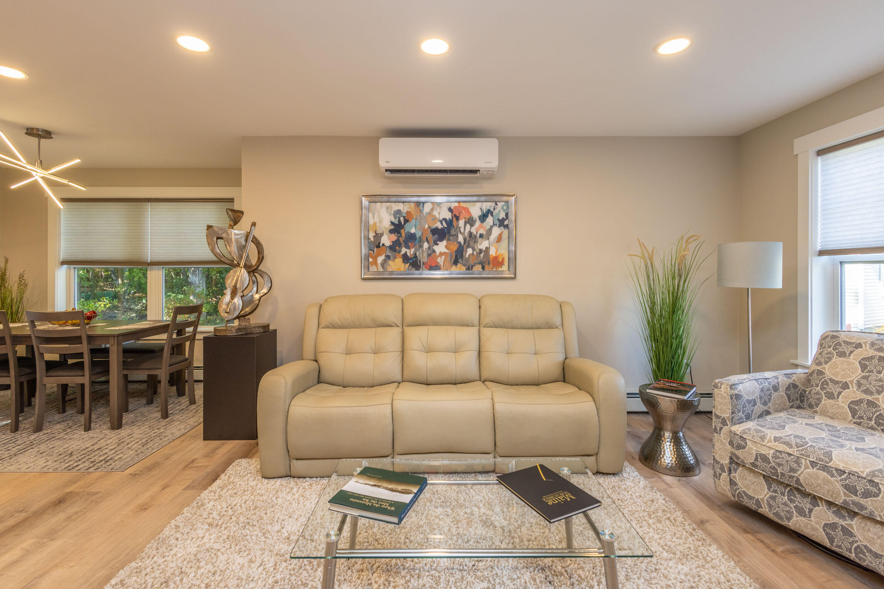 10 Glenfield Circle Camden ME 04843