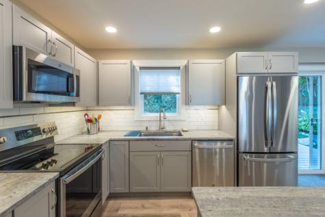 10 Glenfield Circle Camden ME 04843