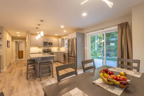 10 Glenfield Circle Camden ME 04843