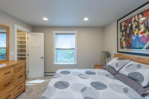 10 Glenfield Circle Camden ME 04843