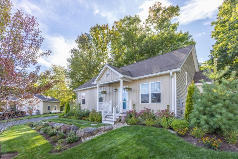 10 Glenfield Circle Camden ME 04843