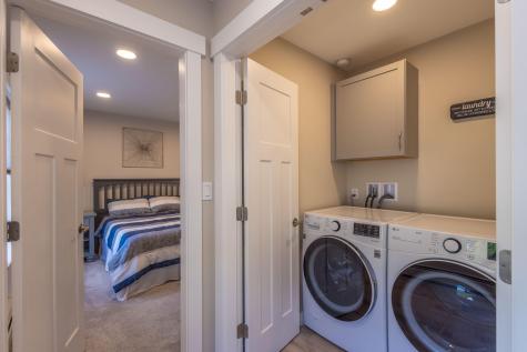 10 Glenfield Circle Camden ME 04843