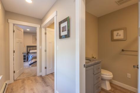 10 Glenfield Circle Camden ME 04843