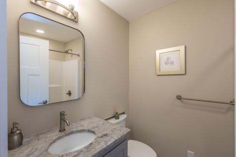 10 Glenfield Circle Camden ME 04843