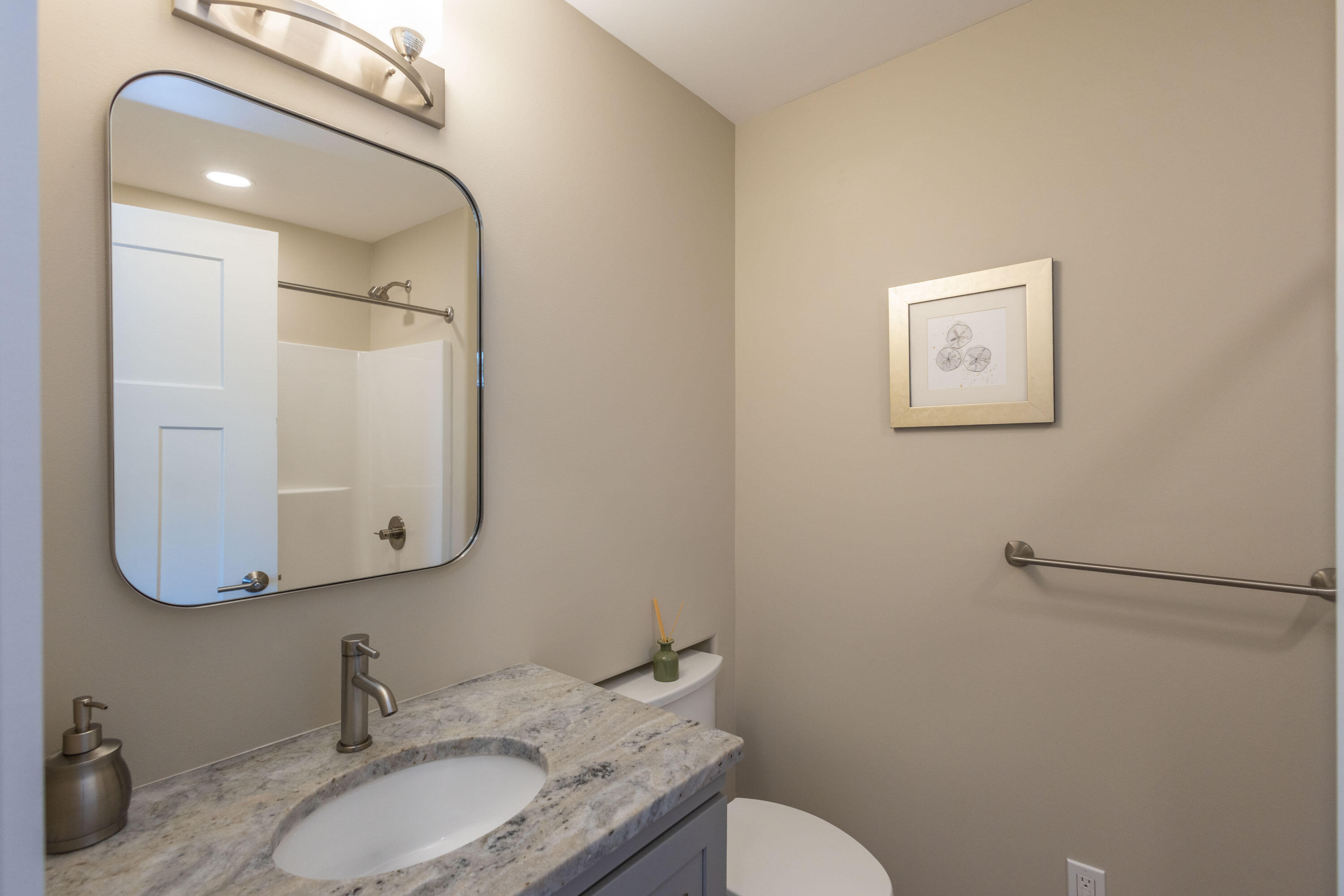 10 Glenfield Circle Camden ME 04843